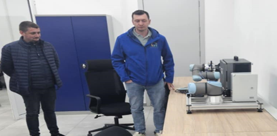 Съвместна среща на представителите на три научни групи с компании работещи в областта на роботизирани платформи 3